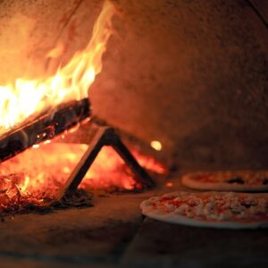 Houtgestookte pizzaoven
